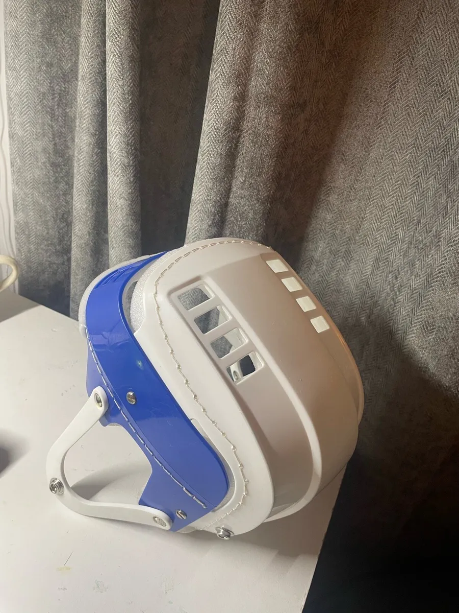 Gola helmet - Image 3