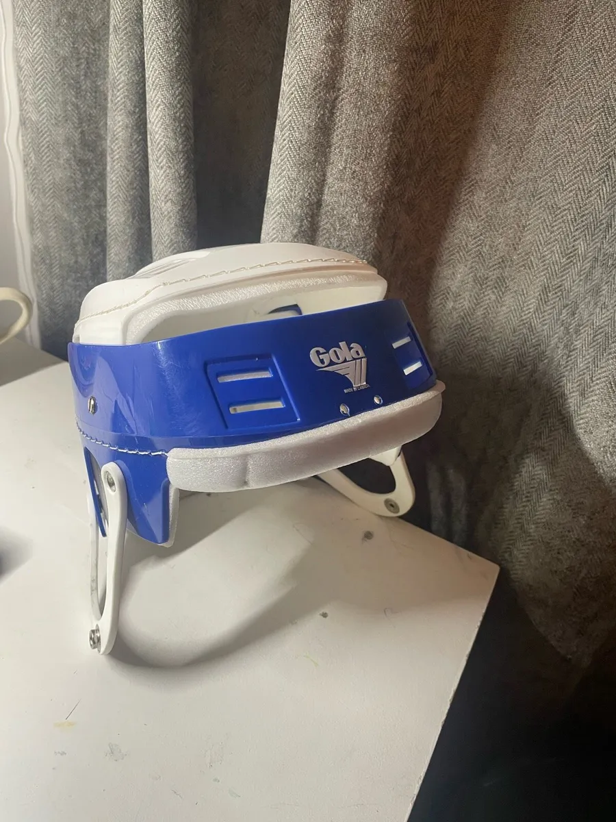 Gola helmet - Image 4