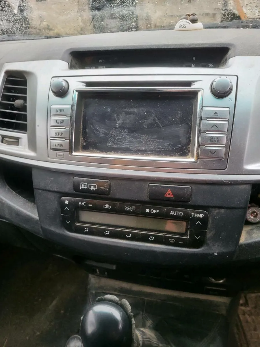 Toyota hilux - Image 4