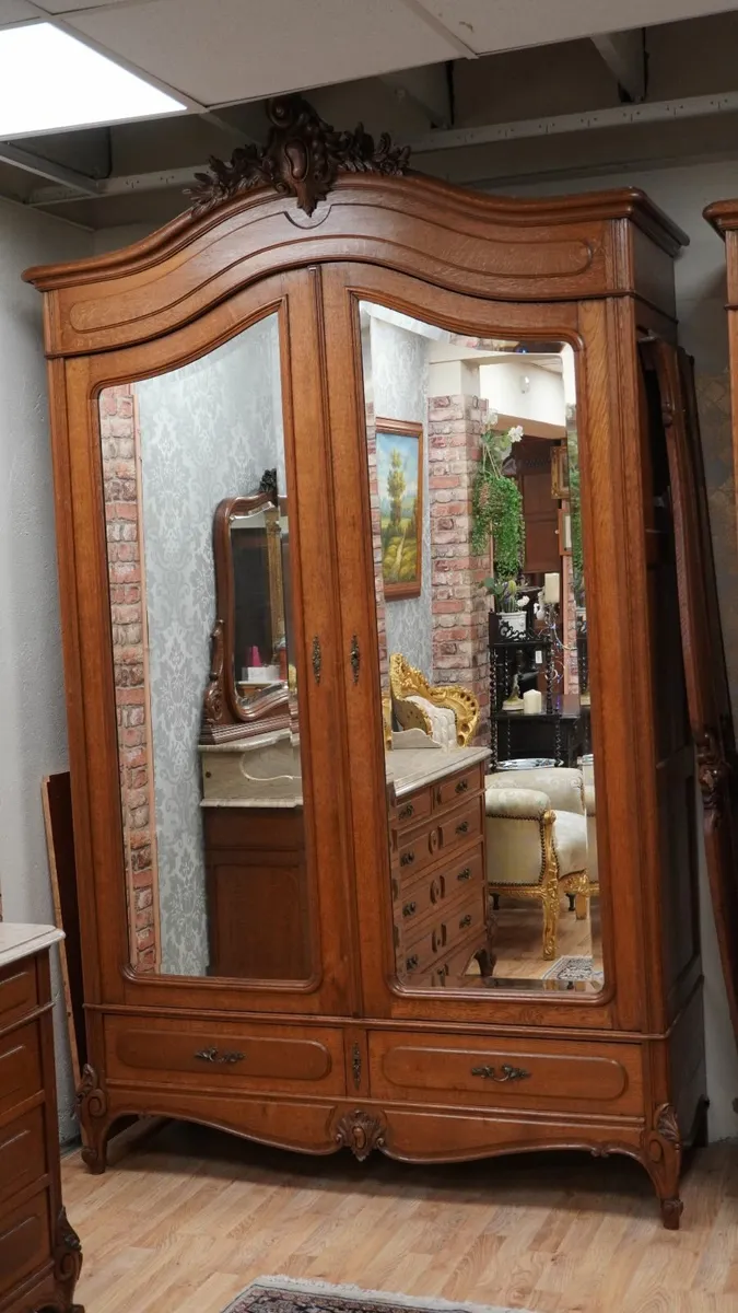 Grand Palais_Antique French Armoire / Wardrobe - Image 2