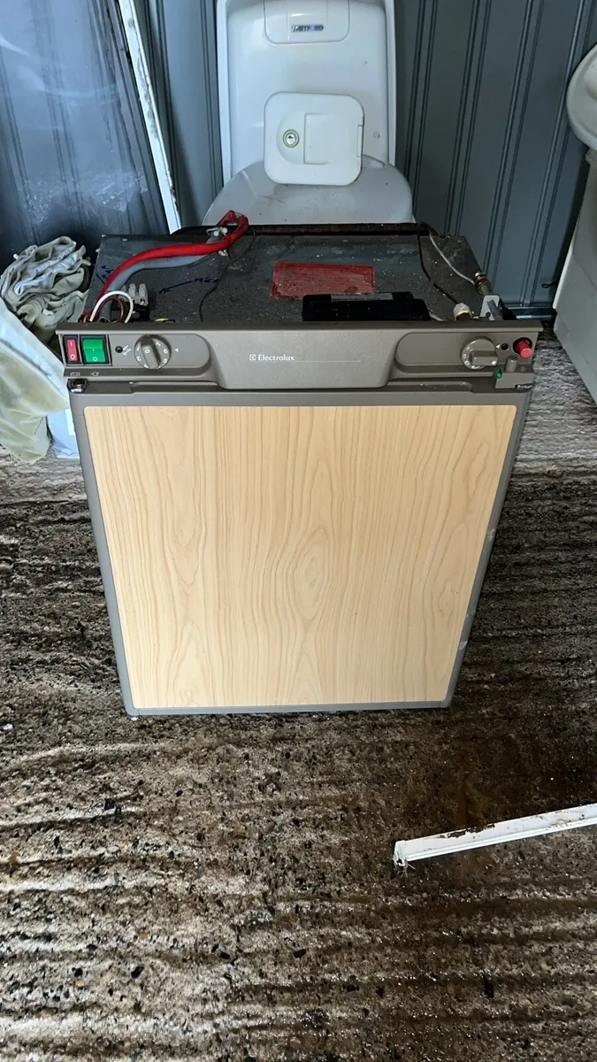 Campervan parts & windows (3 days only) - Image 2