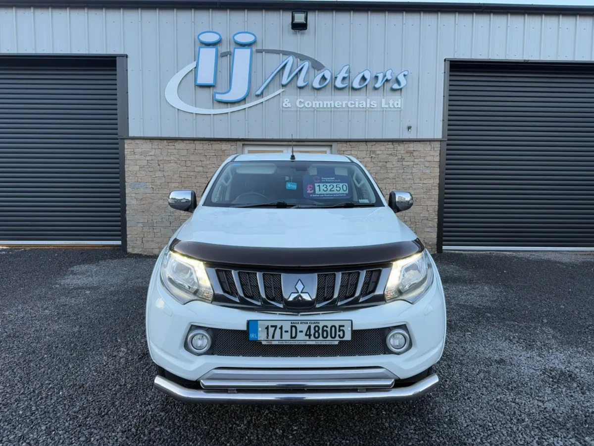 17 MITSUBISHI L200 BARBARIAN 2.4 DI-D 178 BHP - Image 2