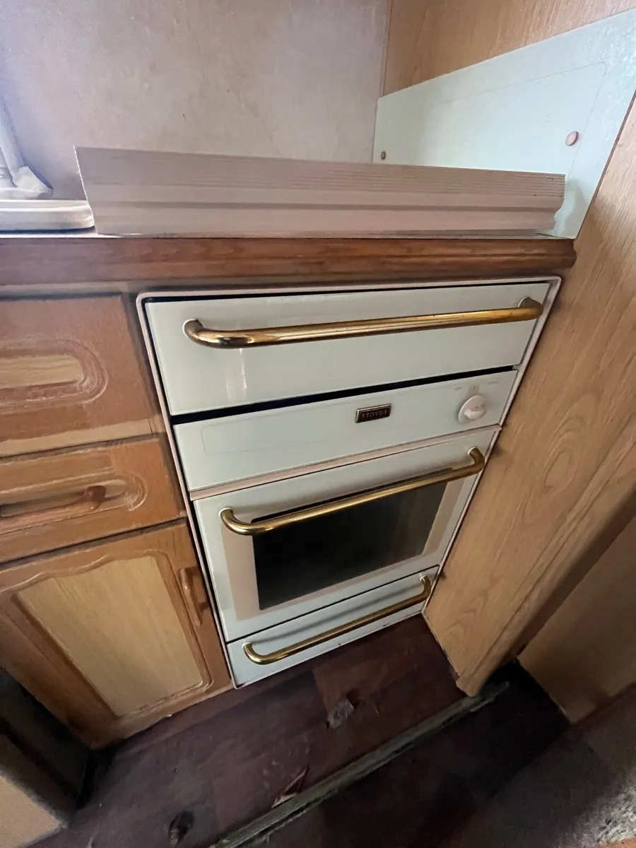 Caravan parts & windows (3Days only) - Image 3