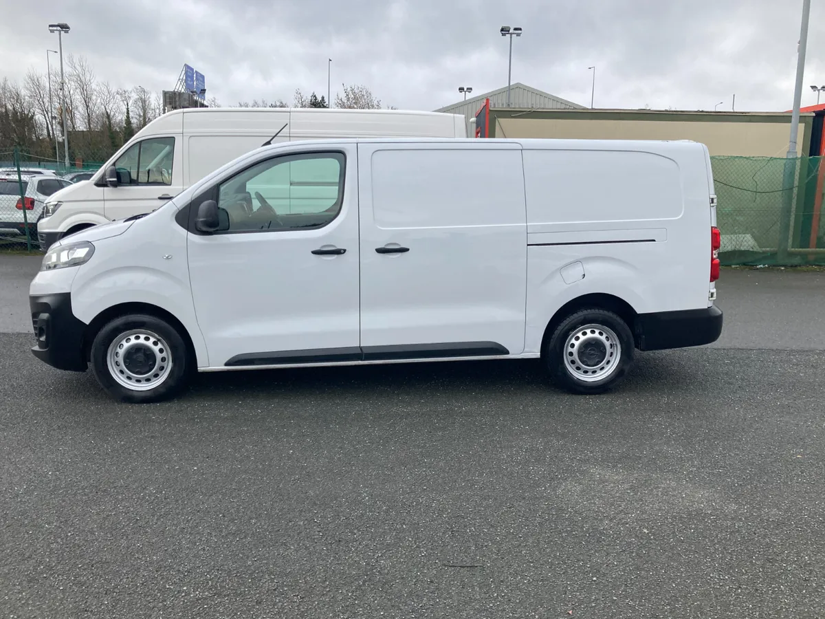Opel Vivaro 2022 - Image 4