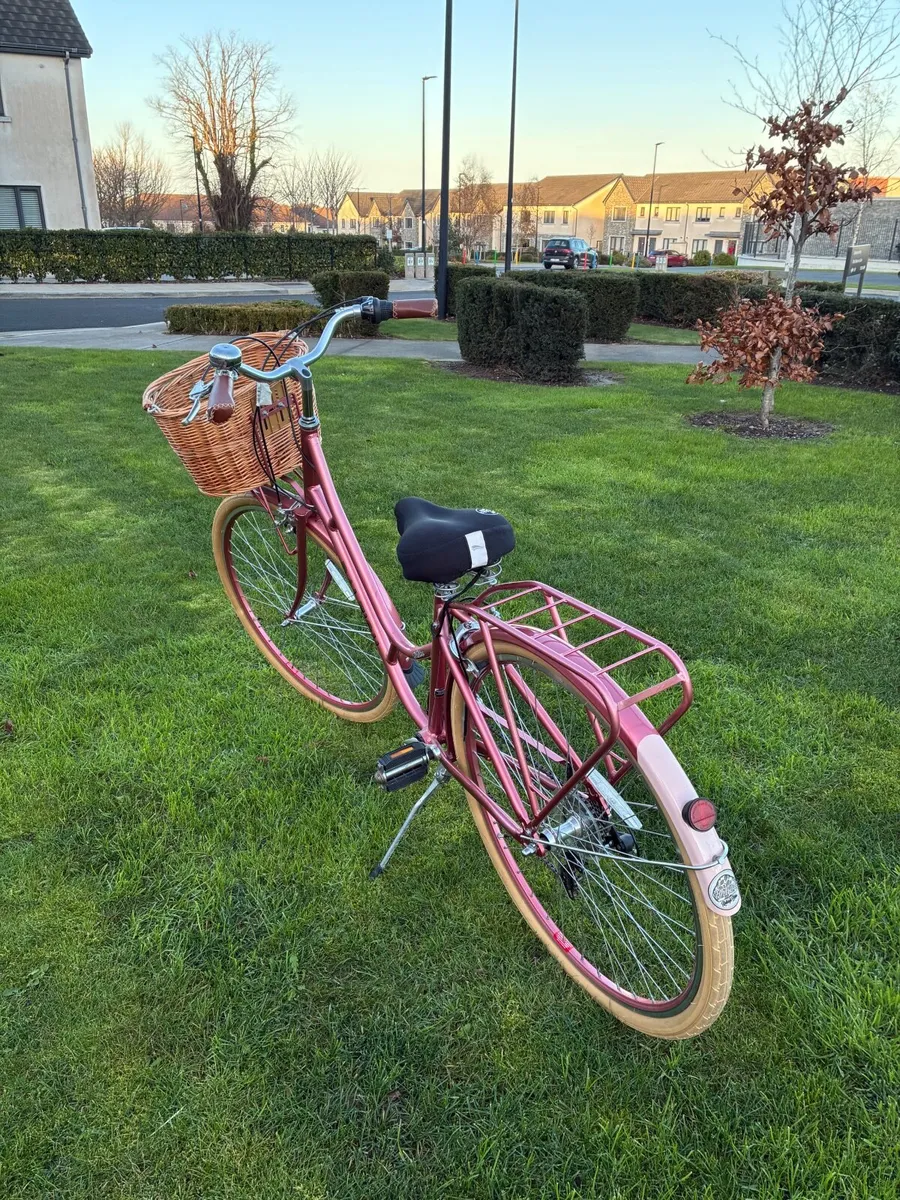 Raleigh Ladies City Bike - Image 1