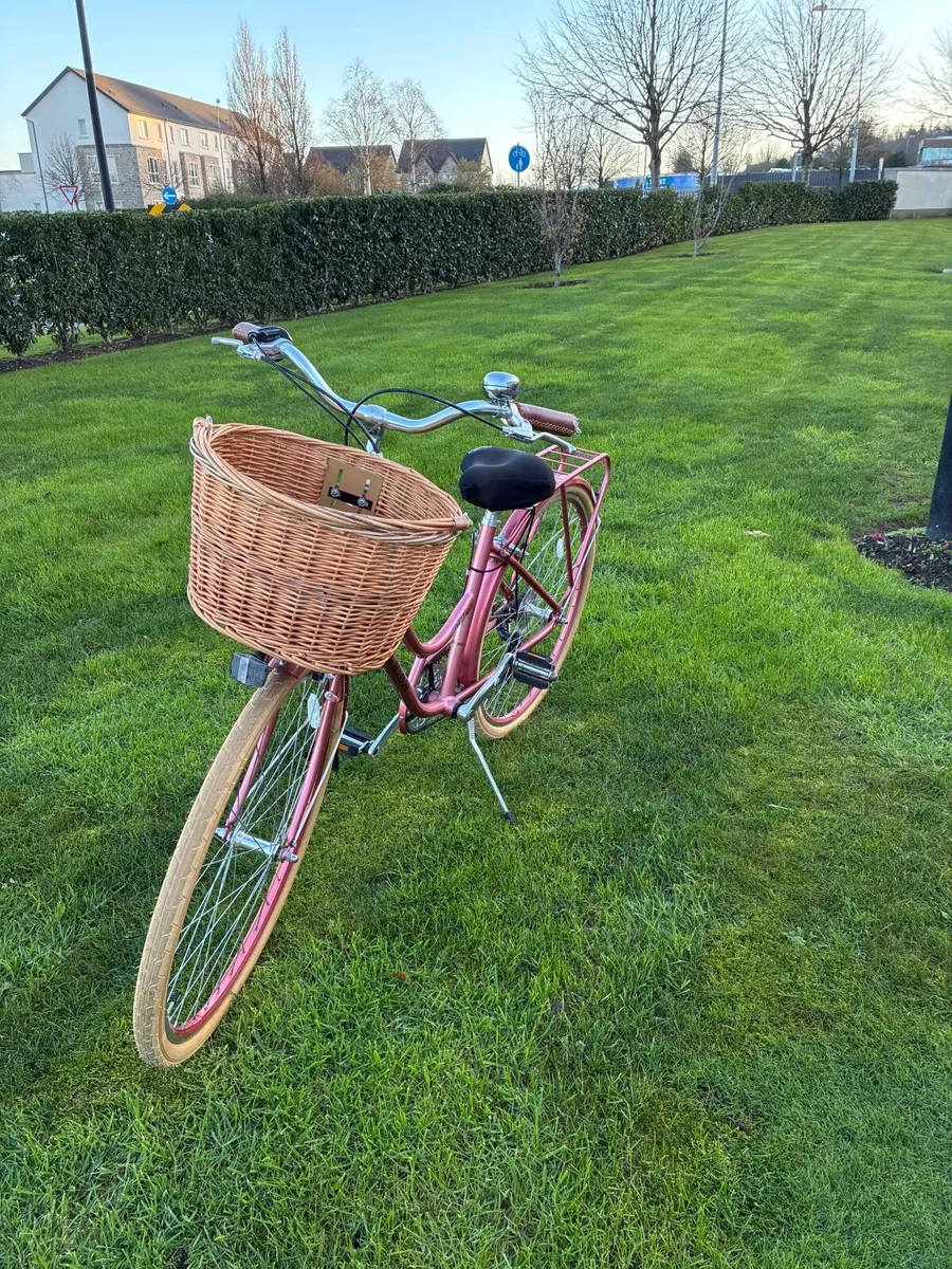 Raleigh Ladies City Bike - Image 4