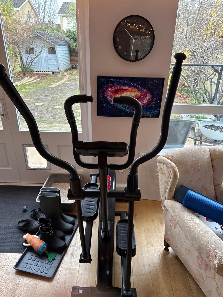 Reebok Cross Trainer - Image 4