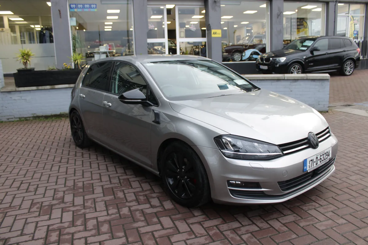 Volkswagen Golf 2017 - Image 1