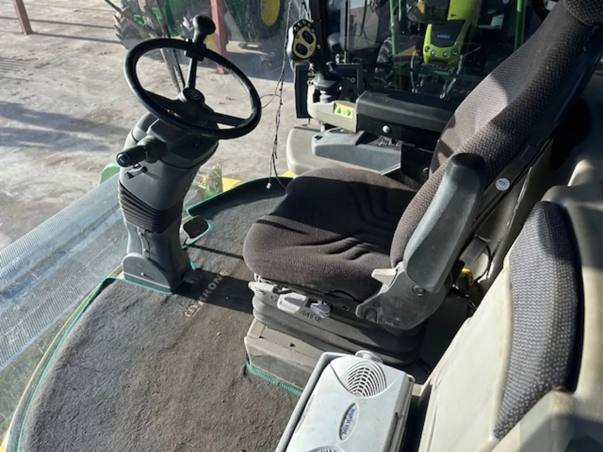 krone big x 700 - Image 3