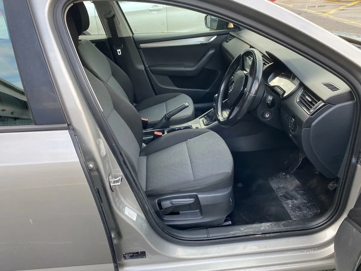 '14 Octavia, 1.6tdi, NCT 1/27 - Image 4