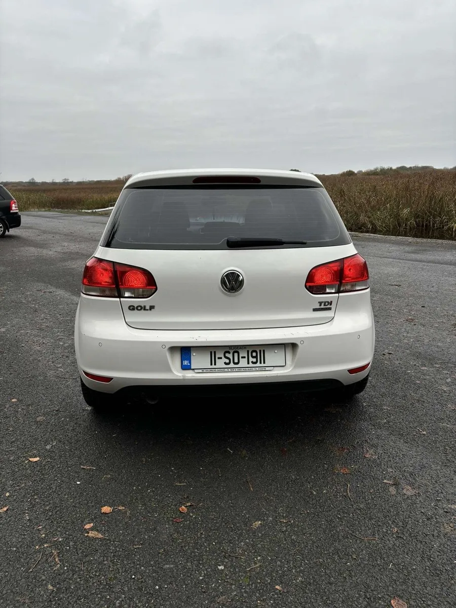 VW Golf 2011 1.6TDI - Image 4