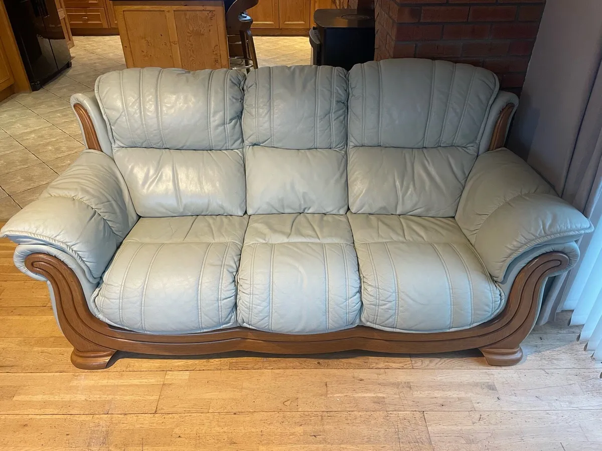 3 Seater Leather Couch - Image 2