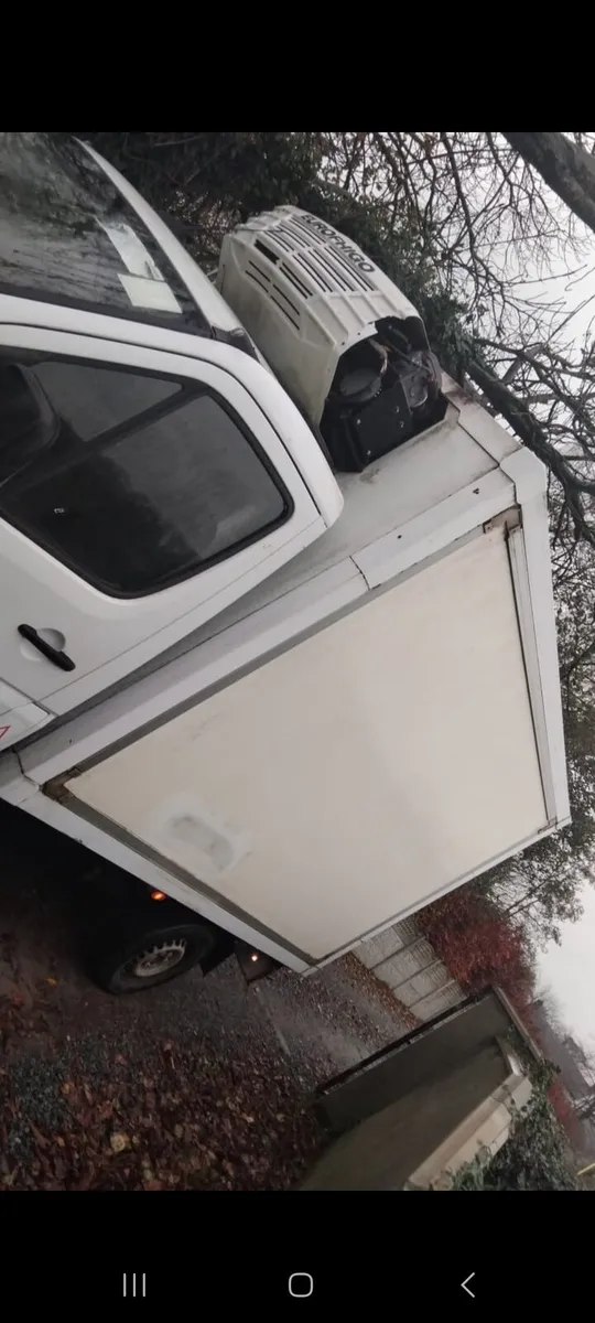 2010 Mercedes Sprinter - Image 3