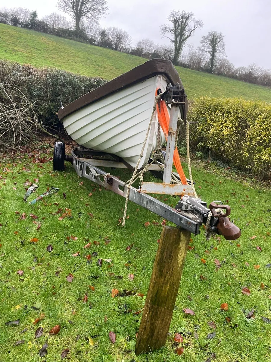 Sheelin lake boat - Image 3