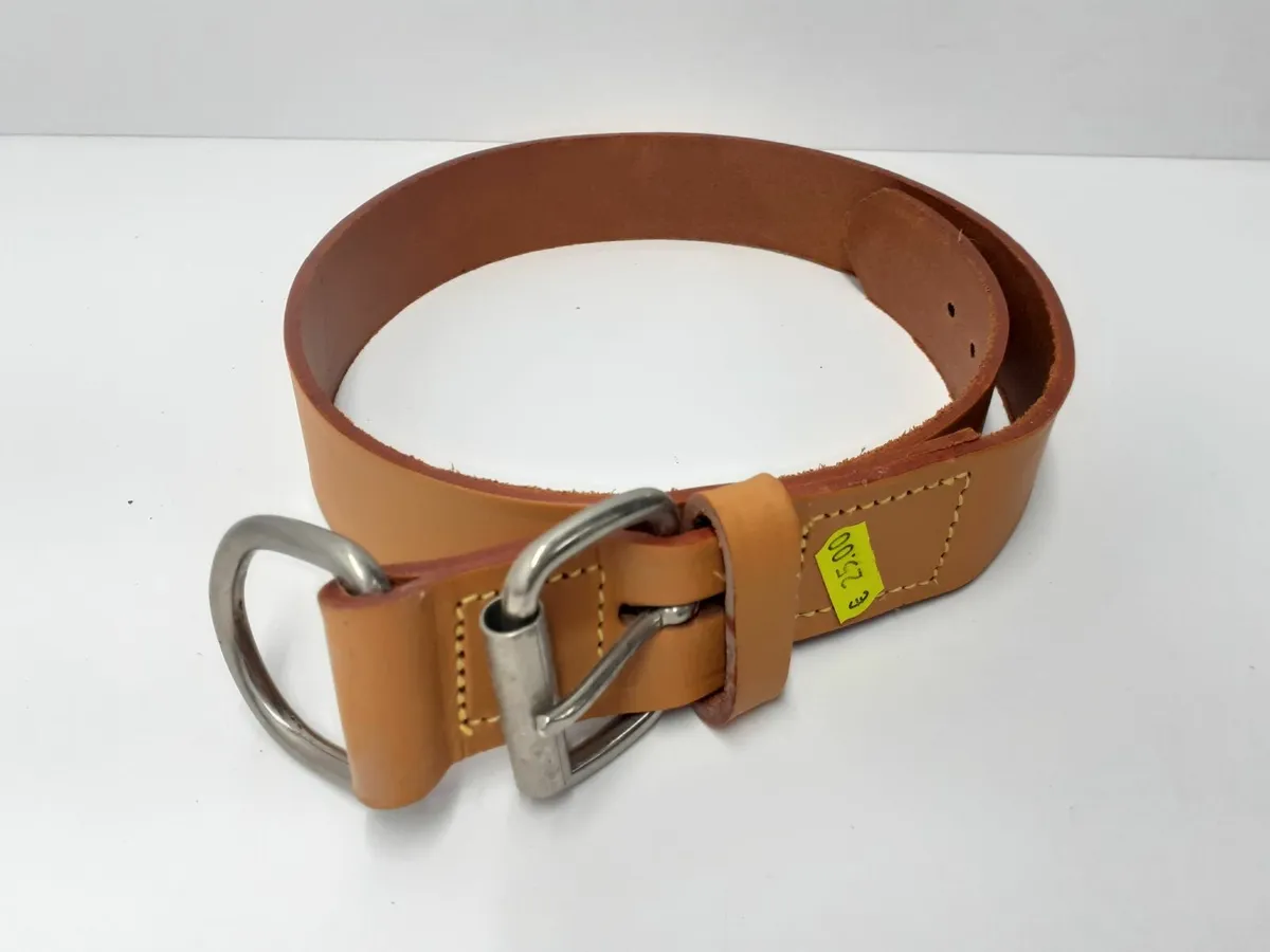 Online Auction Of A Goodie box & More! - Image 2