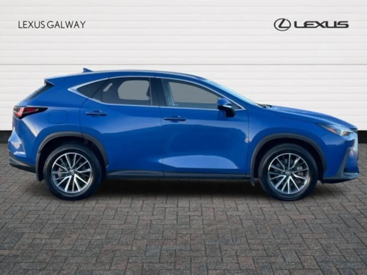 Lexus NX NX 450h+ Executive AWD // Remote Central - Image 3