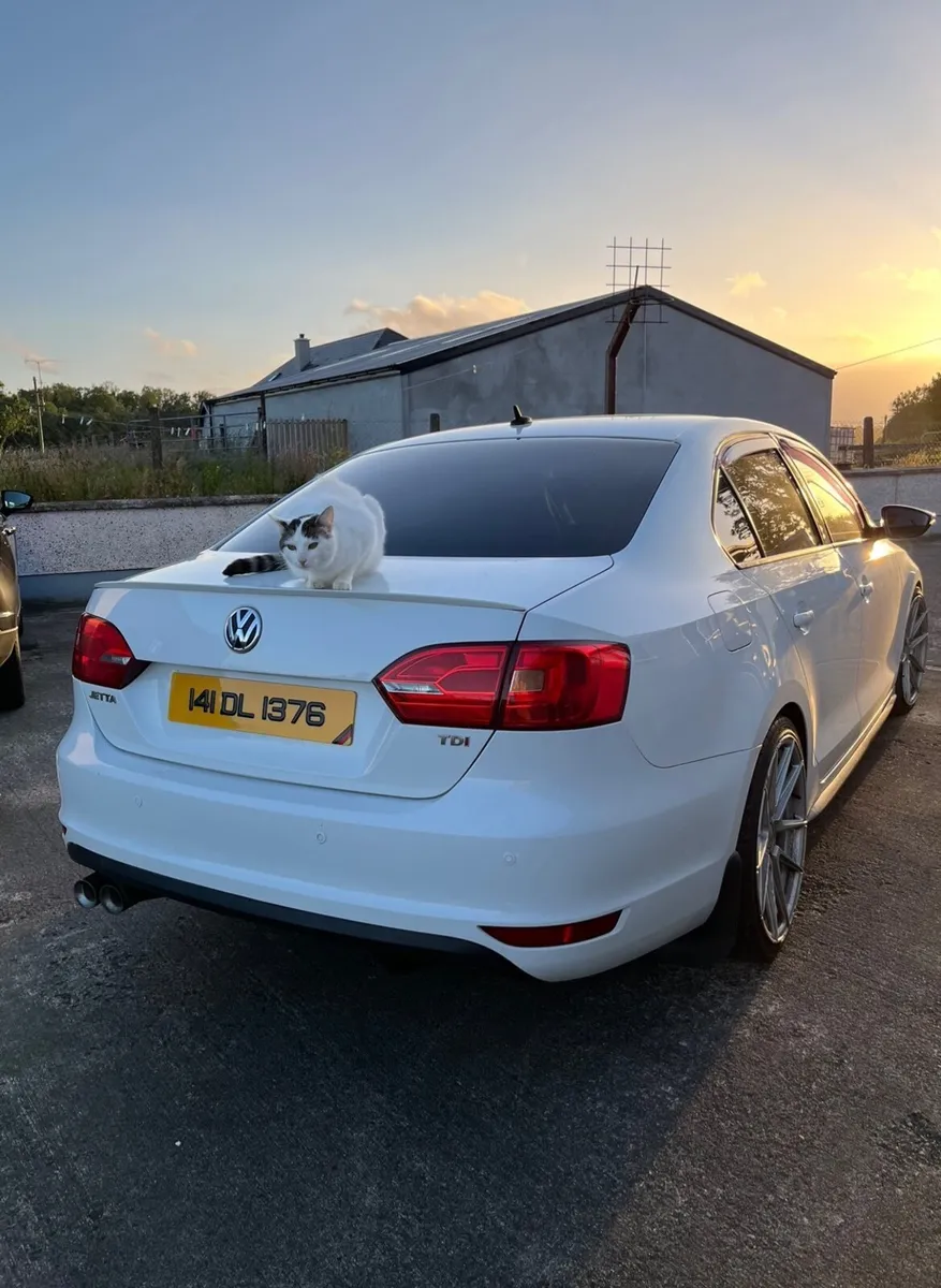 Volkswagen Jetta 2014 - Image 3