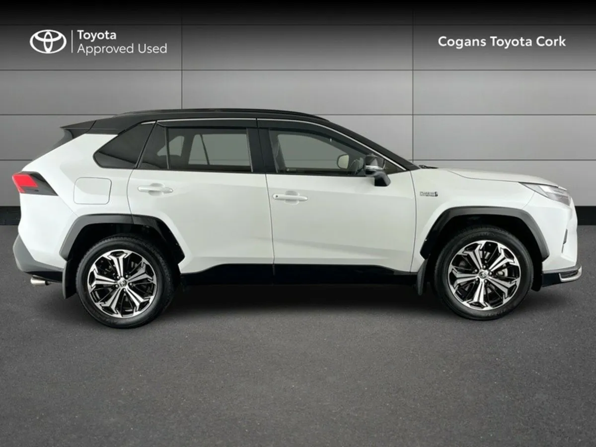 Toyota RAV4 RAV4 PHEV SPORT - Image 3
