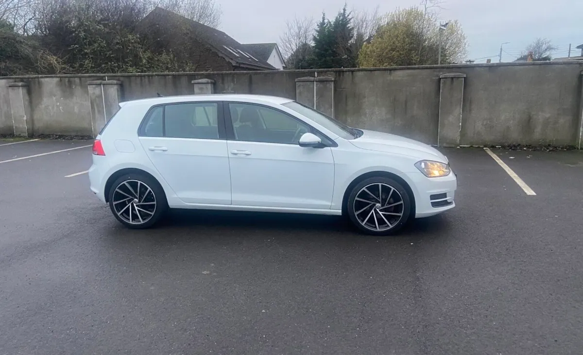 White Volkswagen Golf 1.2 - Image 2