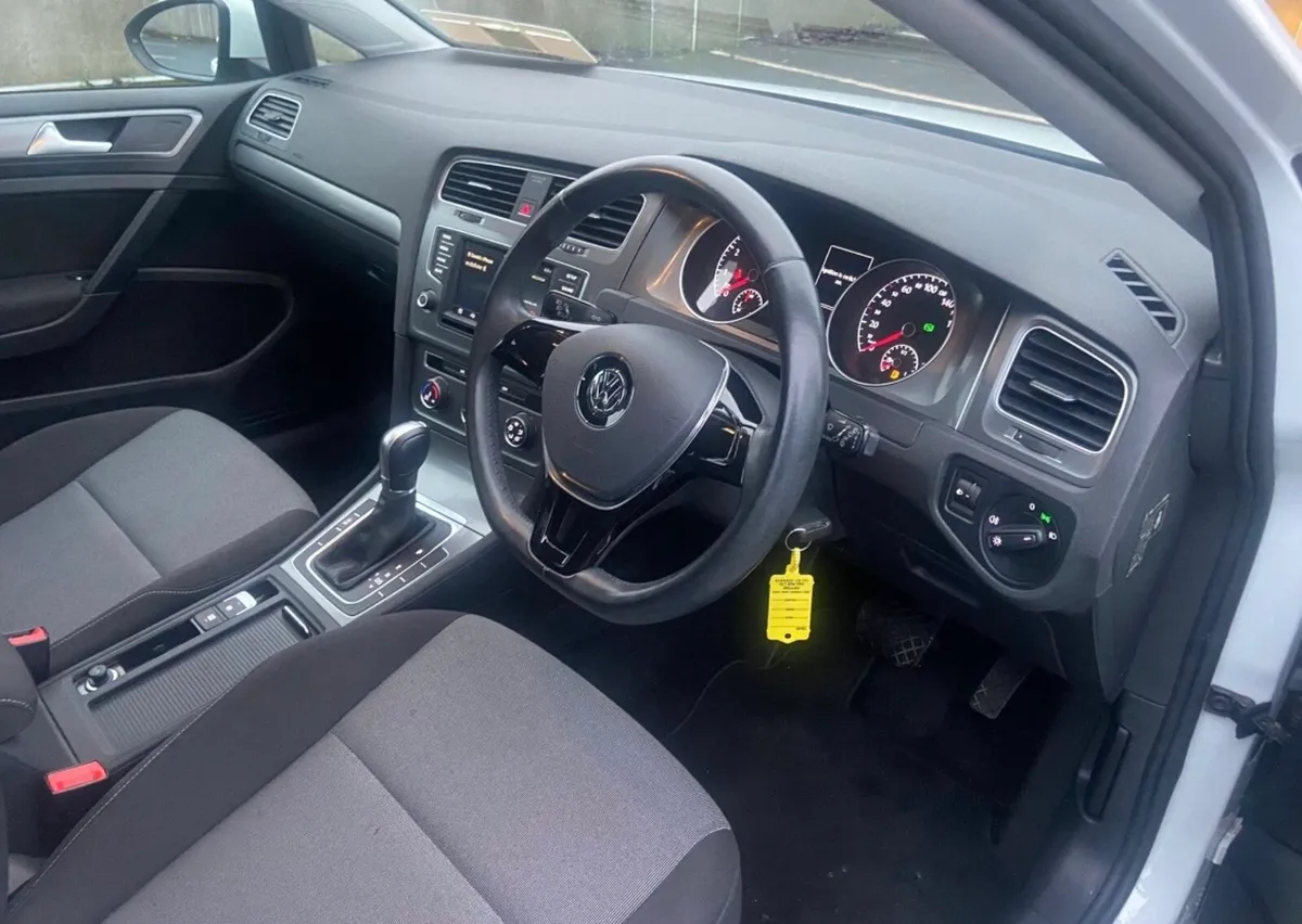 White Volkswagen Golf 1.2 - Image 3