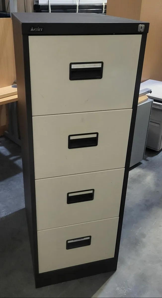 2nd hand 4 drawer filing cabinet - Image 1