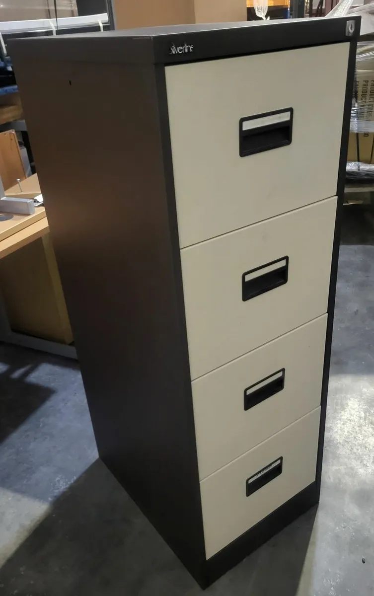 2nd hand 4 drawer filing cabinet - Image 2