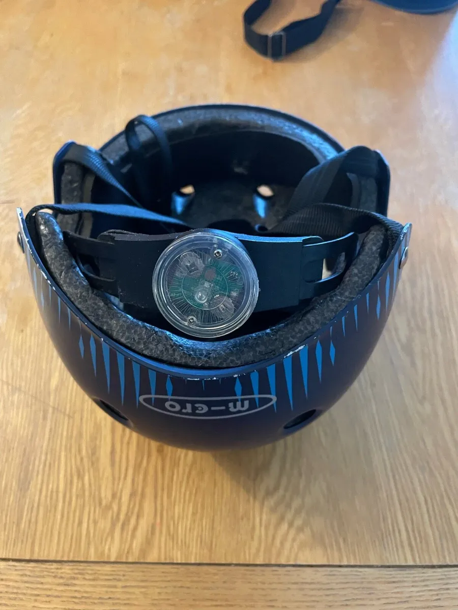 Micro Helmut - Image 2