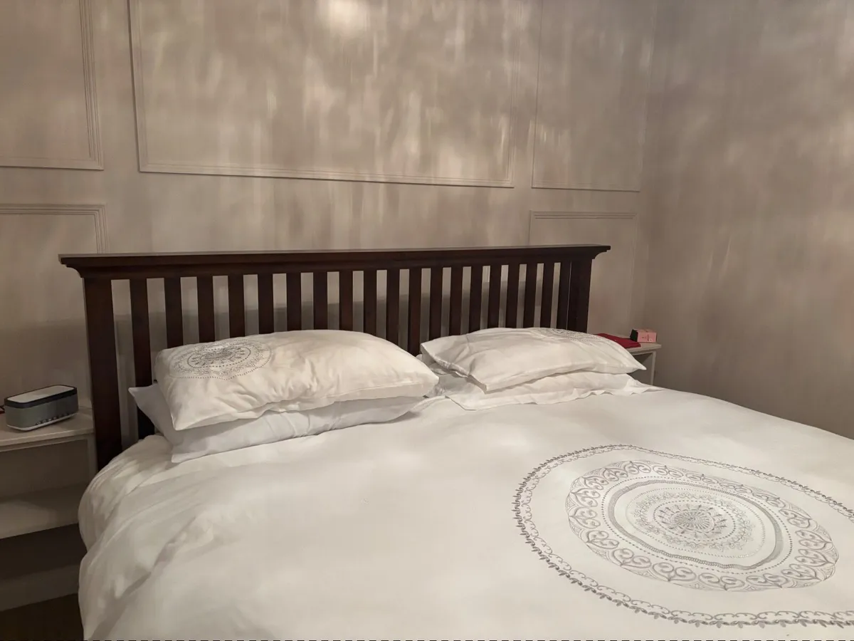 Superking Bed with two matching bedside lockers