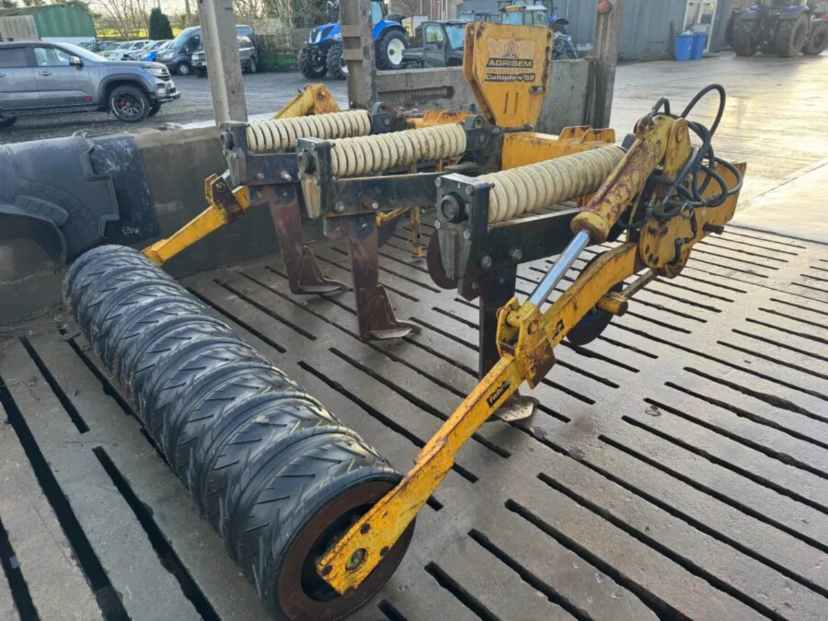 Agrisem Cultiplow 52 – 3 Leg Sub Soiler - Image 2