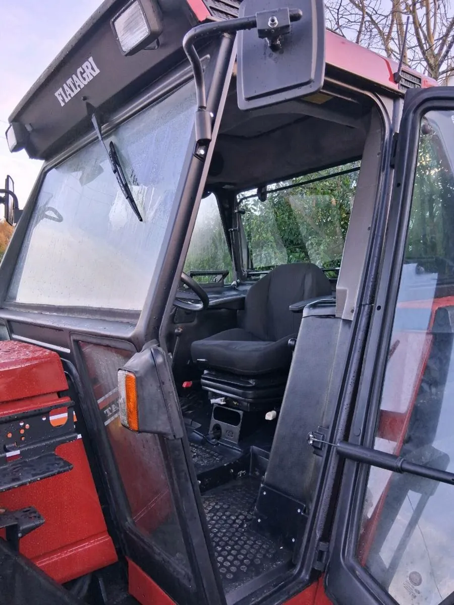 Tractor and plant seats - Image 4