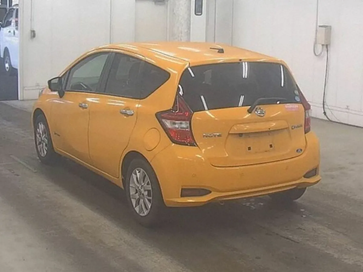 Nissan Note E-POWER - START/STOP BUTTON - REVERSE - Image 2