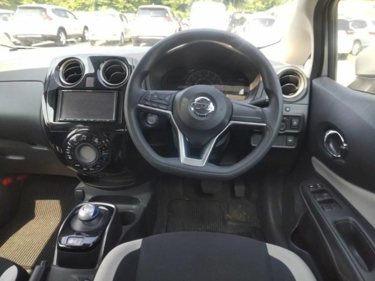 Nissan Note E-POWER HYBRID - PUSH START/STOP BUTTO - Image 3