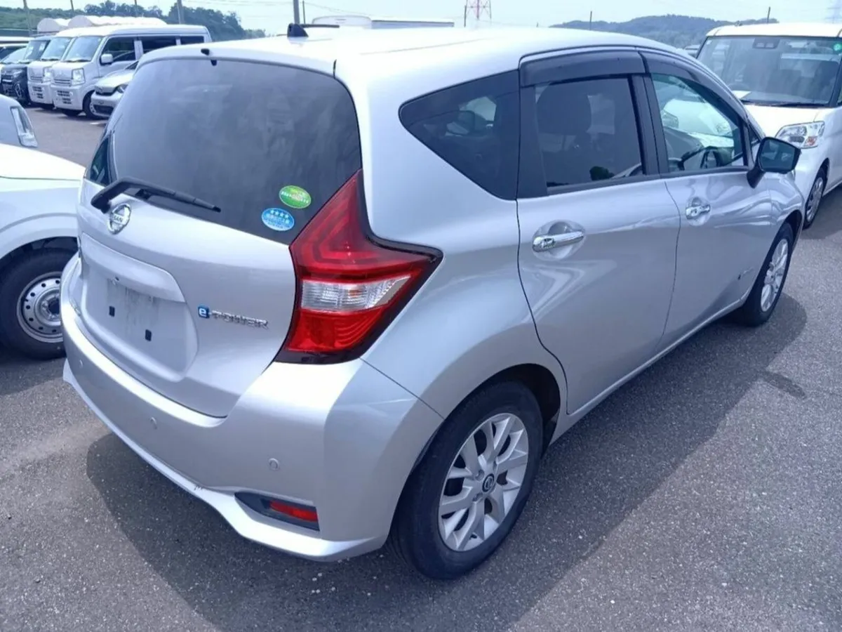 Nissan Note MEDALIST EDITION - HALF LEATHER - FACT - Image 2