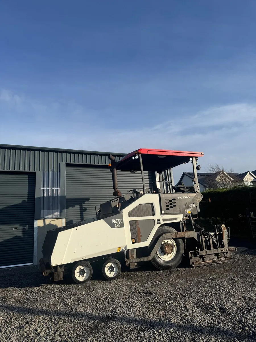 2018 Volvo ABG 6870C asphalt/tarmac paver - Image 2