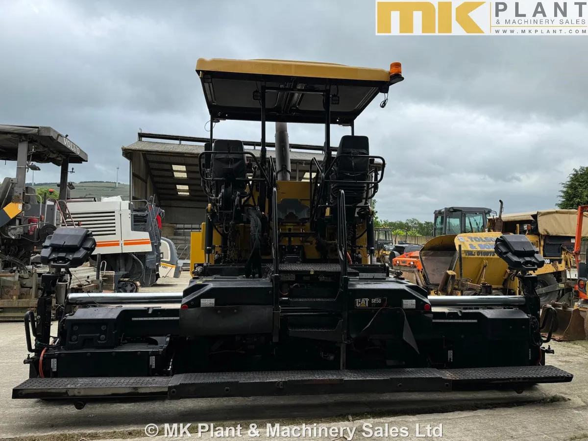 2017 Caterpillar AP 500 F Paver - Image 3