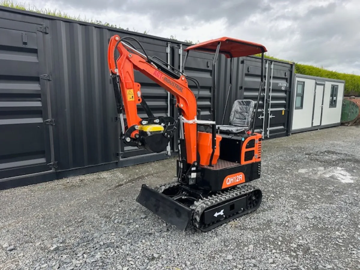 New AGT QH12R Mini Digger **Online Auction** - Image 1