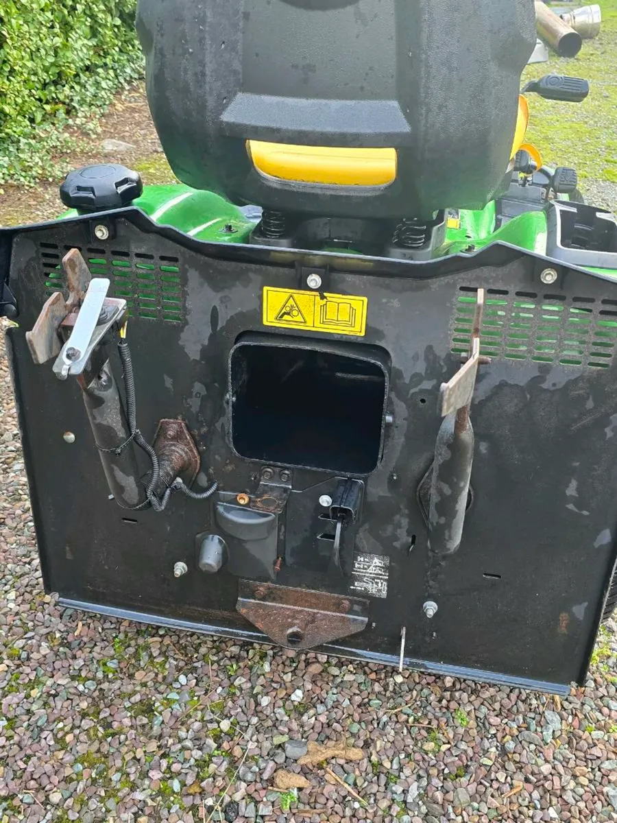 John Deere tractor mower - Image 4