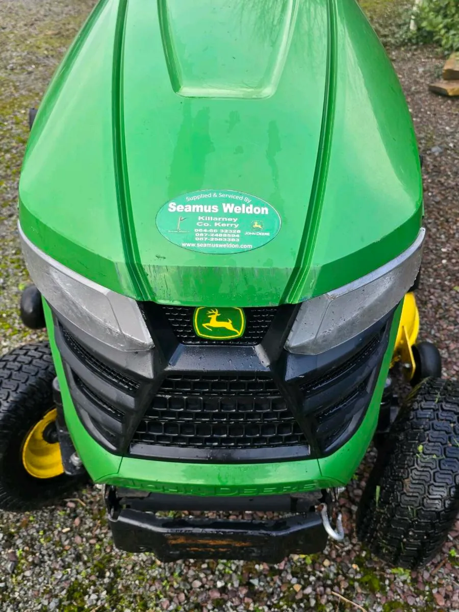 John Deere tractor mower - Image 1