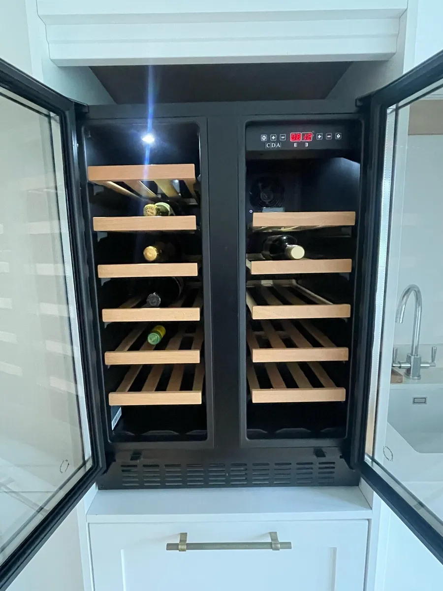 CDA Wine Cooler Fridge Stainless Steel CFWC624SS - Image 2