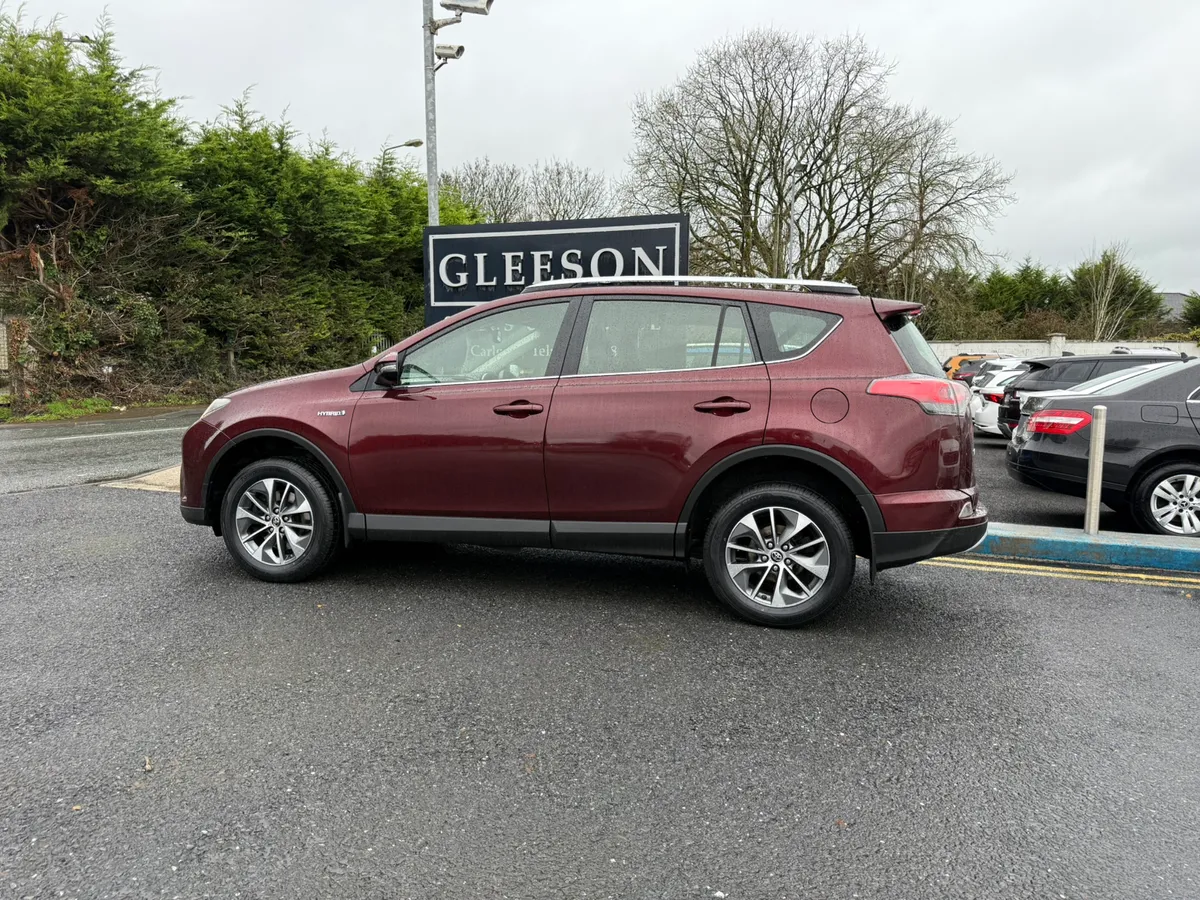 2017 Toyota Rav-4 Hybrid Luna - Image 2