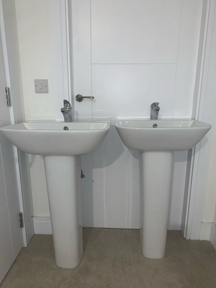 Bathroom Sink and Pedestal(x2)Arteca *Brand New* - Image 2
