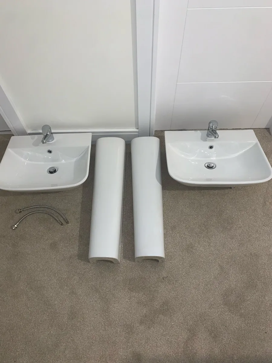 Bathroom Sink and Pedestal(x2)Arteca *Brand New* - Image 4
