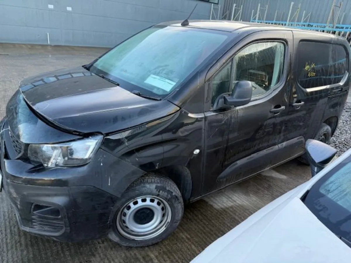 2021 Peugeot Partner - Image 2