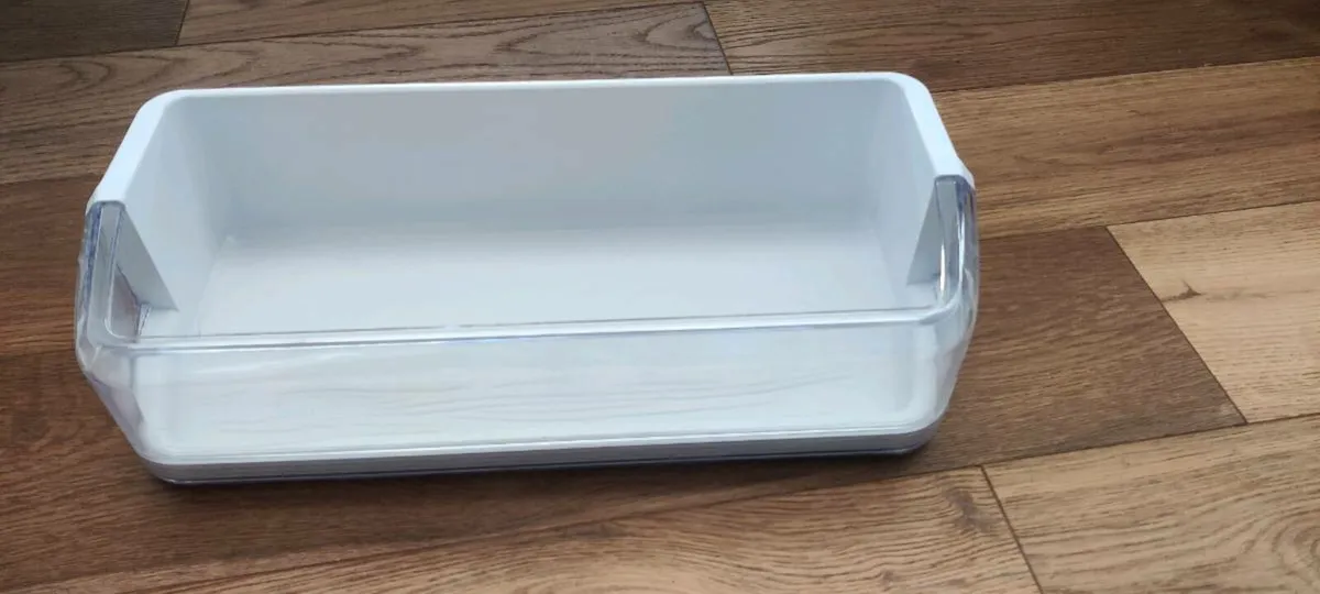 Samsung fridge door upper shelf - Image 3