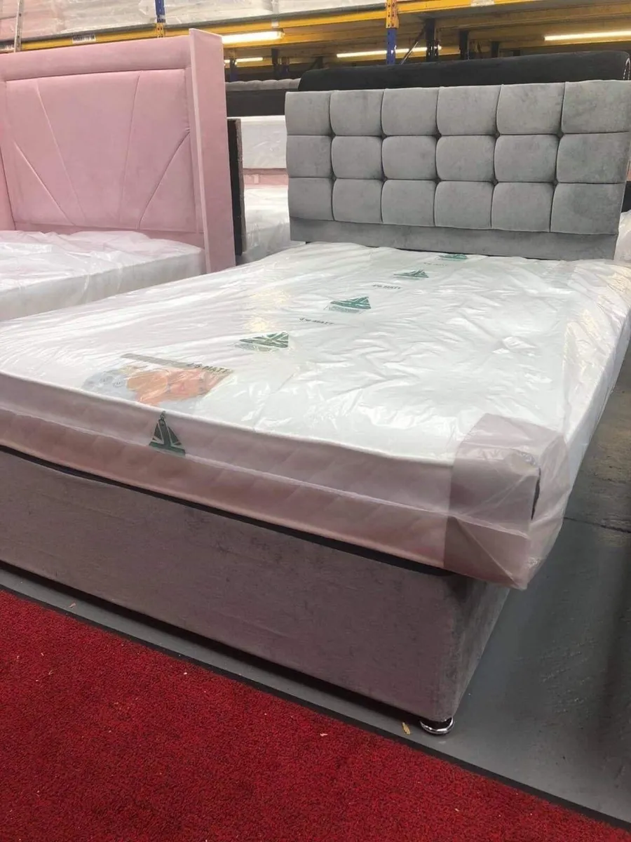 Divan beds and mattress - Image 3