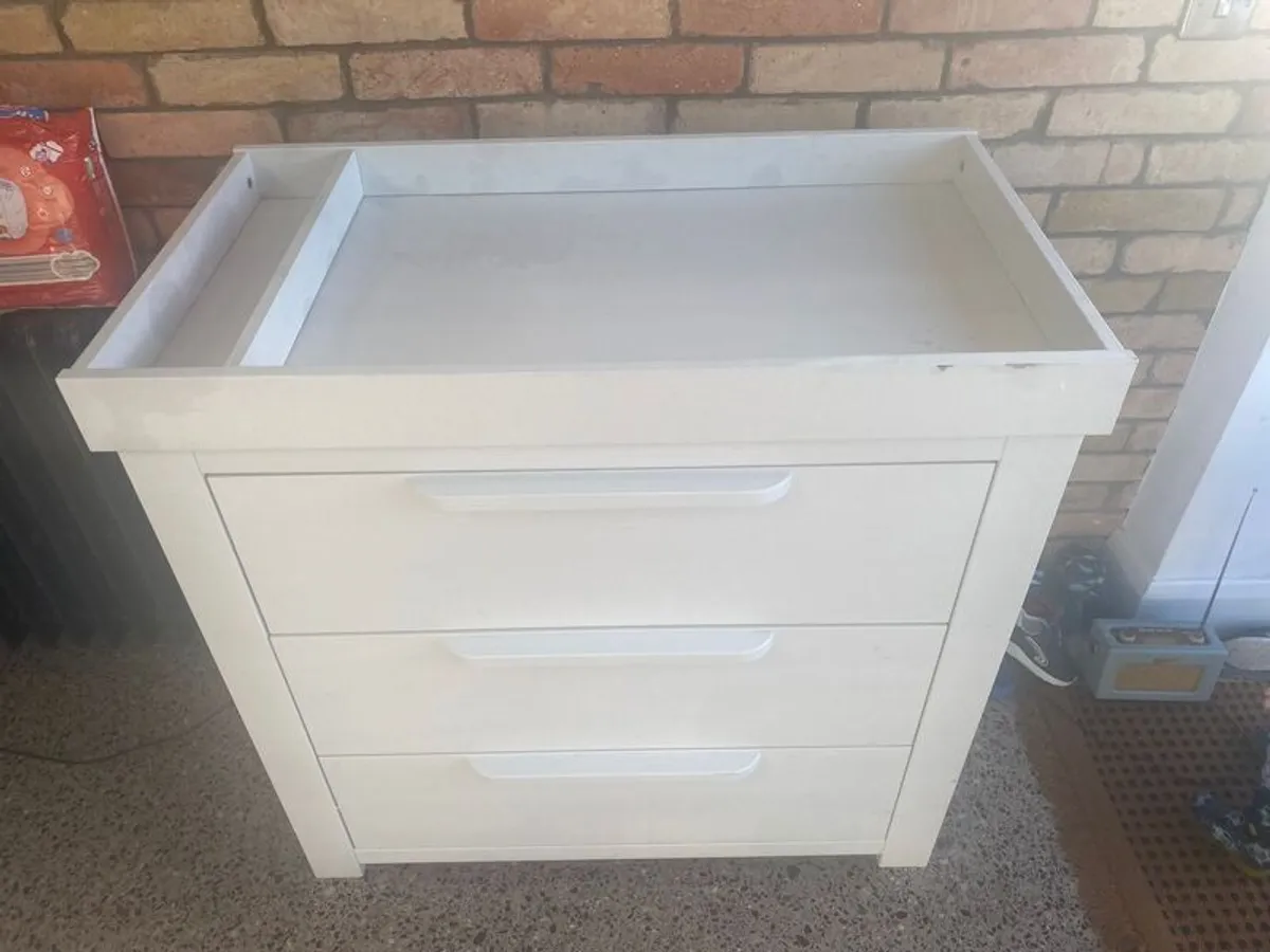Franklin Dresser & Changer - White Wash - Image 4