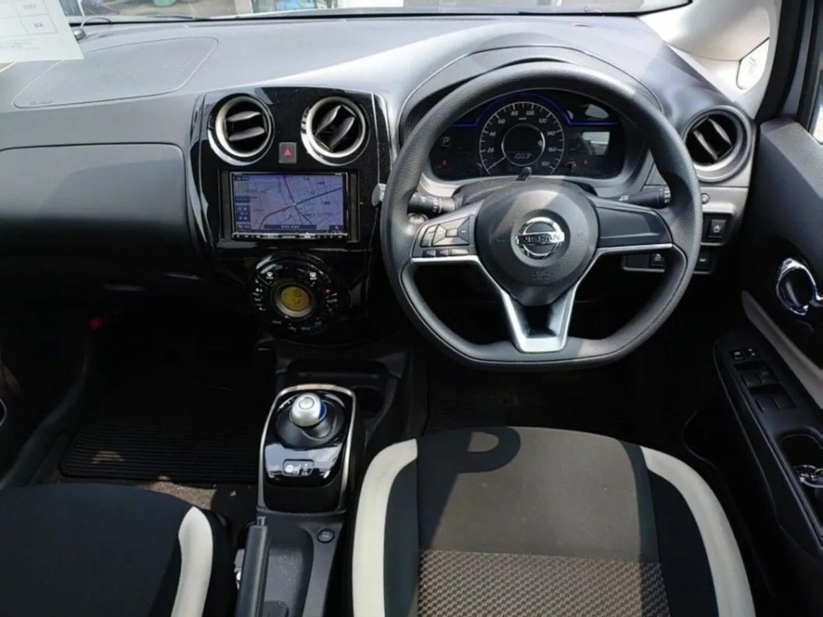 Nissan Note E-POWER HYBRID - PUSH START/STOP BUTTO - Image 3