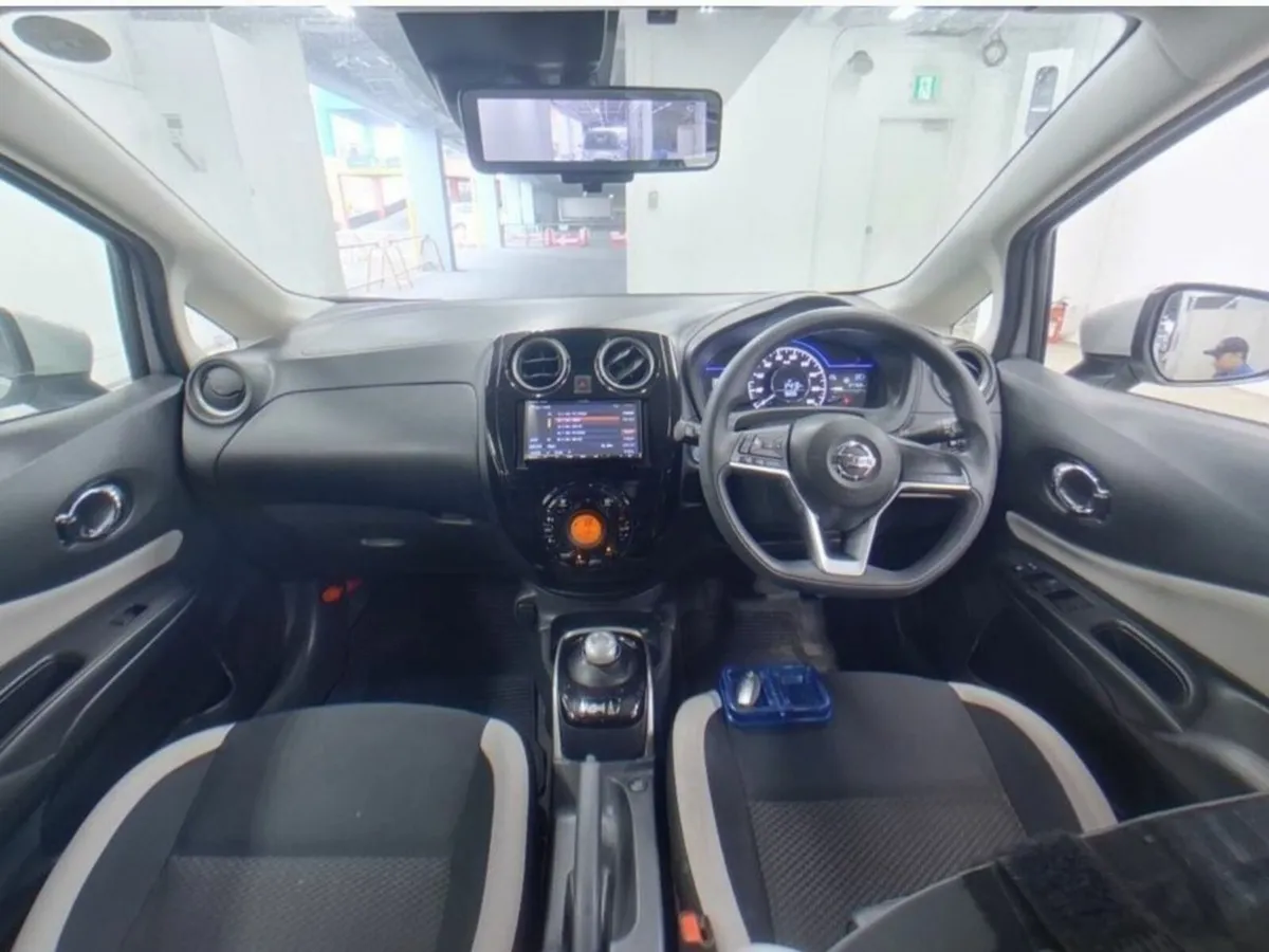 Nissan Note E-POWER - START/STOP BUTTON - REVERSE - Image 3