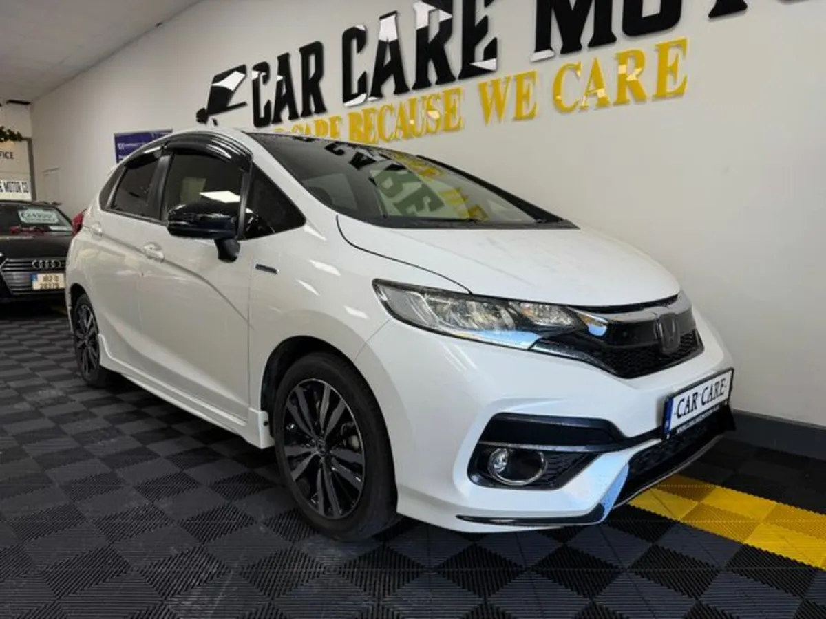 Honda Fit 2018 Honda Fit 1.5 Hybrid - Image 2
