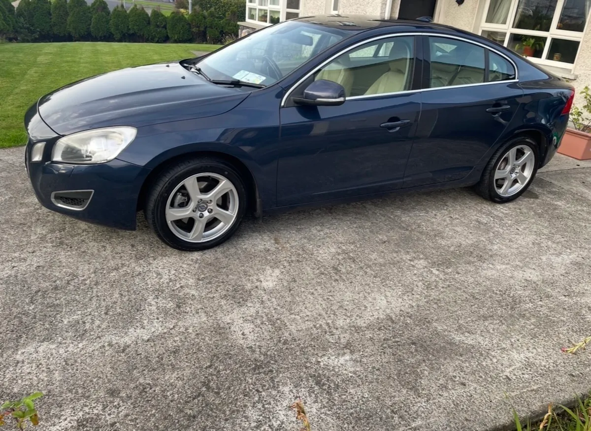 Volvo s60 Se Lux NCT Jul 26 - Image 1